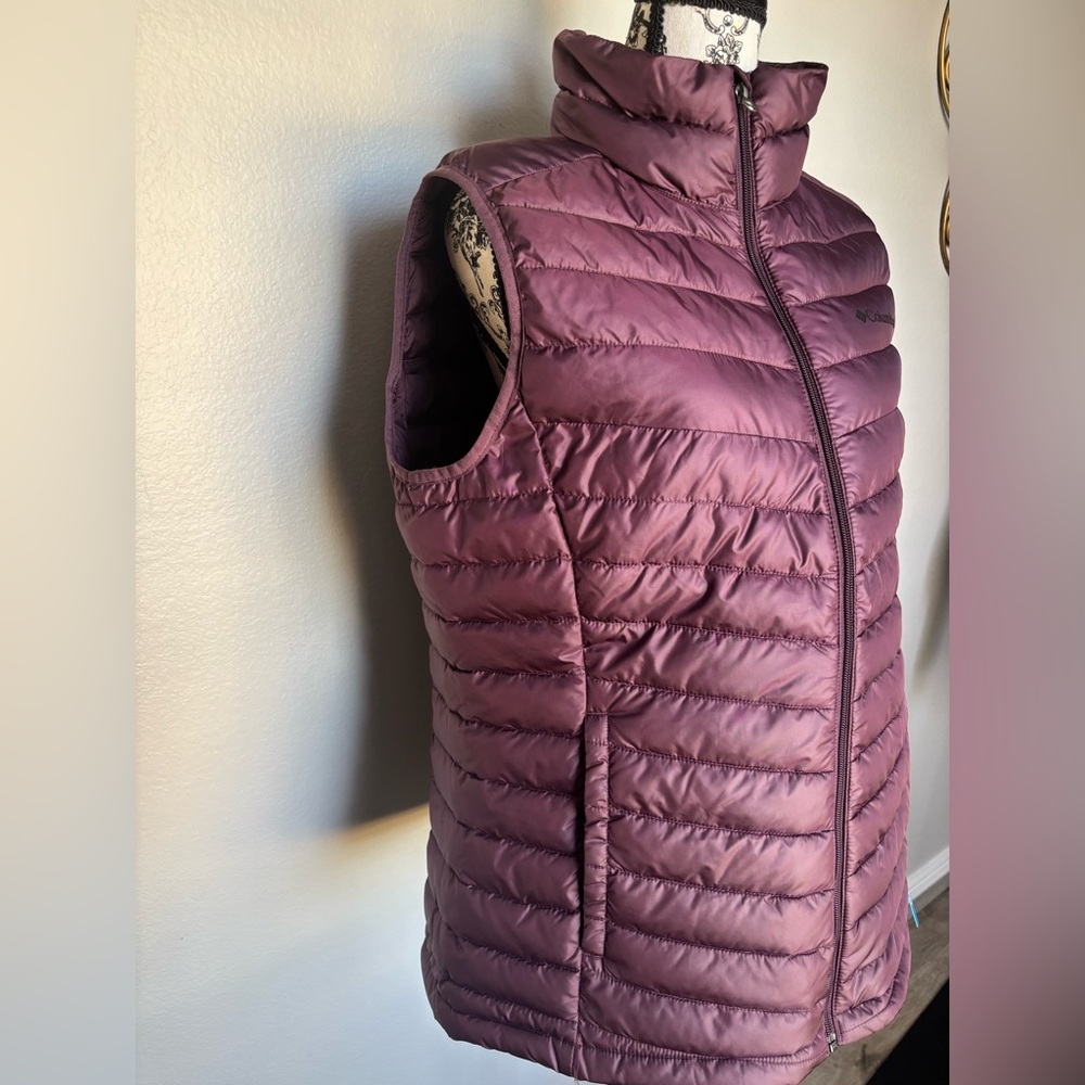 Columbia Women's Dark Purple Quilted Vest - Picture 5 of 14